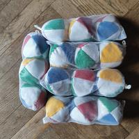 Palline da giocoliere. stock di 15 pezzi. 5 tris