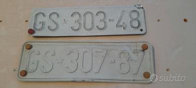 n. 2 TARGHE AUTO EX JUGOSLAVIA 