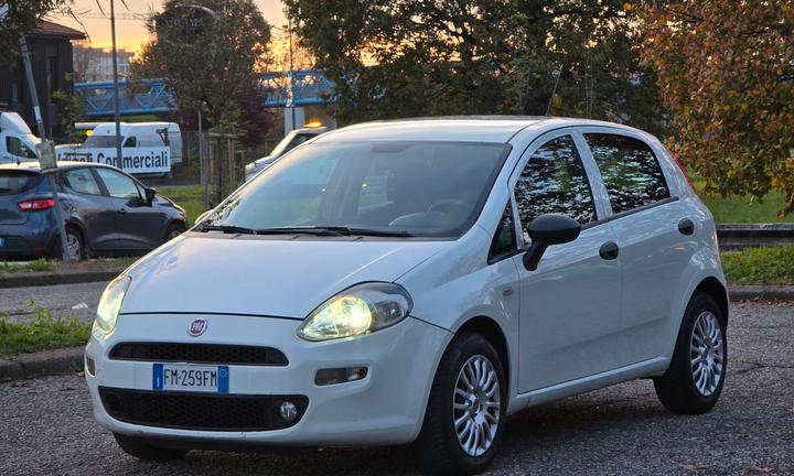 FIAT PUNTO 1.4 8V Easypower LOUNGE 2017 GPL