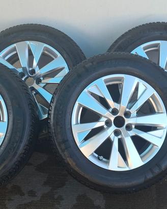 Cerchi in lega+Gomme Michelin Alpin 5 215/65 R17