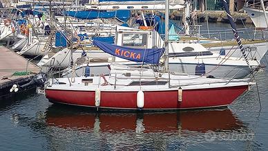 EDEL 6,66 barca a vela a Civitavecchia