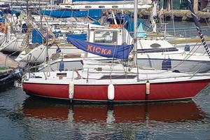 EDEL 6,66 barca a vela a Civitavecchia