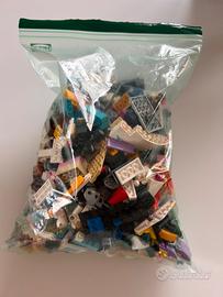 LEGO pezzi misti 1,3 kg  <16€/kg