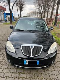 Lancia Ypsilon GPL anno 2009