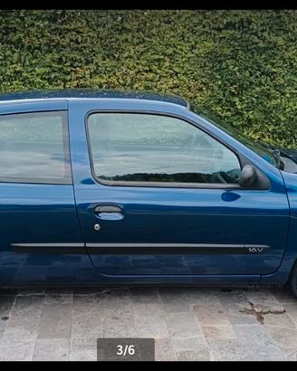 Renault clio
