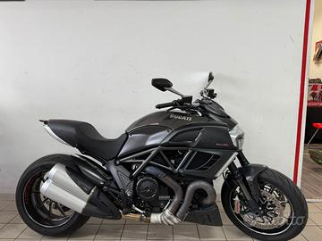 Ducati Diavel Carbon 2010