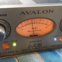 Preamplificatore AVALON M5 in classe A ~ Uad, Neve