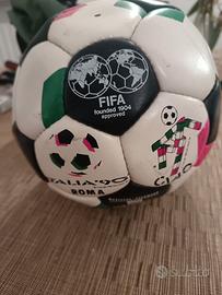 pallone da calcio Italia 90 originale