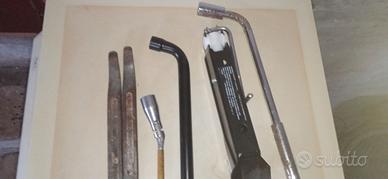 Kit Utensili riparazione manutenzione auto