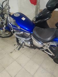 Suzuki VZ Intruder 800 - 2001