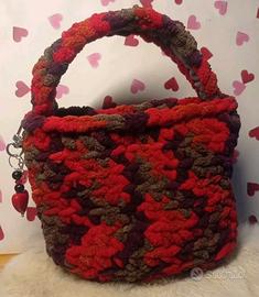 Borsa rossa a uncinetto Crochet