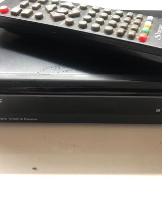 Decoder Marca STRONG srt5200