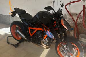 Ktm 1290 super duke r 2022 (3.0)