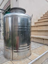 fusto in acciaio per olio