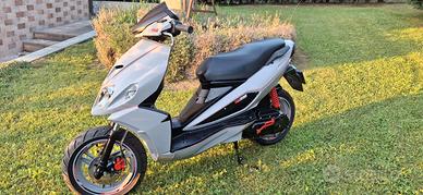 SCOOTER 50CC