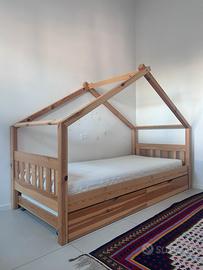 Letto montessoriano in legno + 2 materassi