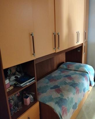 cameretta con soppalco + cassettiera 