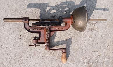 Antica lavabottiglie a mano meccanica