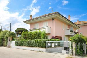 BOX A SAN BENEDETTO DEL TRONTO