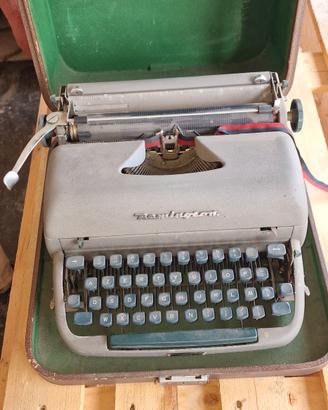 Macchina da scrivere Remington vintage anni ’50