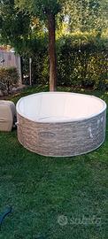 Piscina idromassaggio riscaldabile