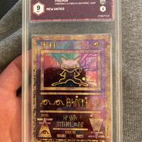 Mew antico  Graad 9 perfetto pokemon