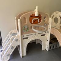 Parco giochi per interno ed esterno