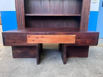 Tavolino Basso in Legno Massello con Cassetto