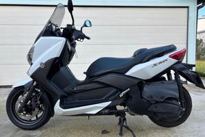 scooter X-Max 400