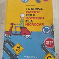 Libro per la patente scooter