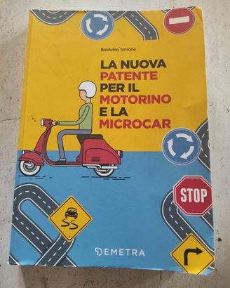 Libro per la patente scooter