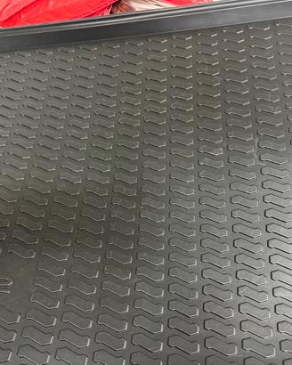 VASCA BAGAGLIAIO  AUDI Q2 Originale