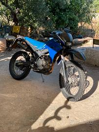 Yamaha xt125 r