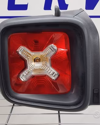 Fanale Stop Sx Jeep Renegade