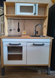 cucina Ikea giocattolo perfettamente funzionante
