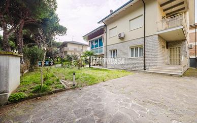 APPARTAMENTO A 50 METRI DAL MARE - PINARELLA DI CE