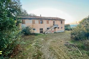 Rustico con Terreno vicino il Centro Storico