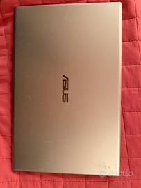 Pc portatile ASUS VIVOBook 15 i5 8 giga ram NVIDIA