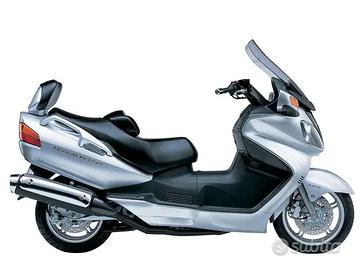 SUZUKI BURGMAN 650 RICAMBI