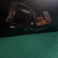 escavatore giocattolo radiocomandato