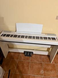 Pianoforte YAMAHA tasti pesati