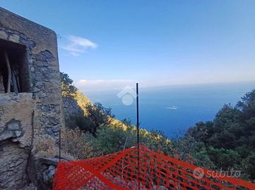 CASA INDIPENDENTE A FURORE
