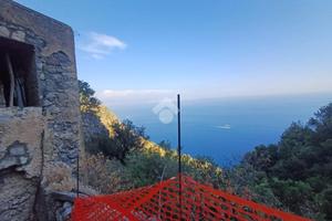 CASA INDIPENDENTE A FURORE