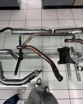 Terminali scarico Harley Dsvidson Roadster 1200