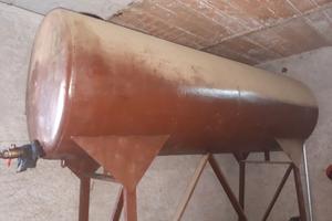Cisterna gasolio in ferro 1200Lt H2.80Mt