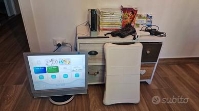 Nintendo Wii completa + Balance Board + 14 giochi
