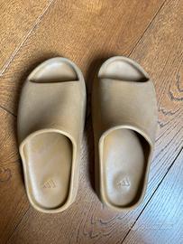 Adidas Yeeze Slide