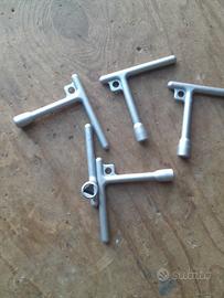 Chiavini Triangolare 