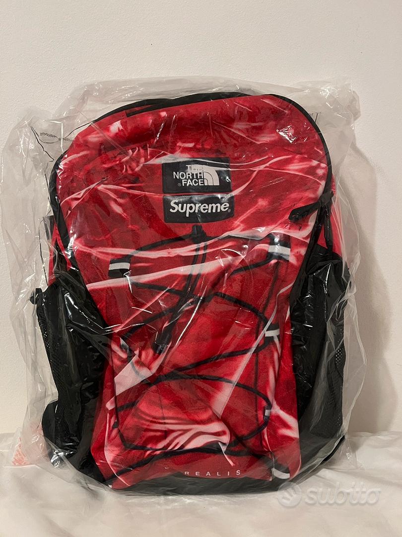 The north face shop x supreme zaino