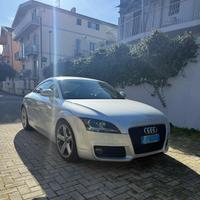 AUDI TT SLINE